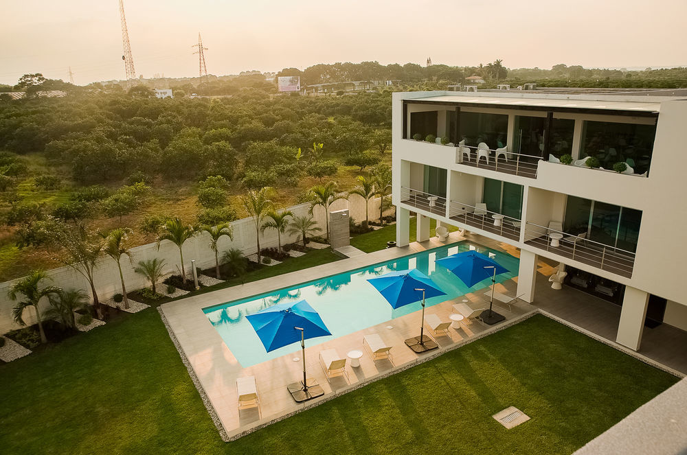 Hotel Aqua Spa & Resort มาร์ติเนซ เดอ ลา ทอเร ภายนอก รูปภาพ