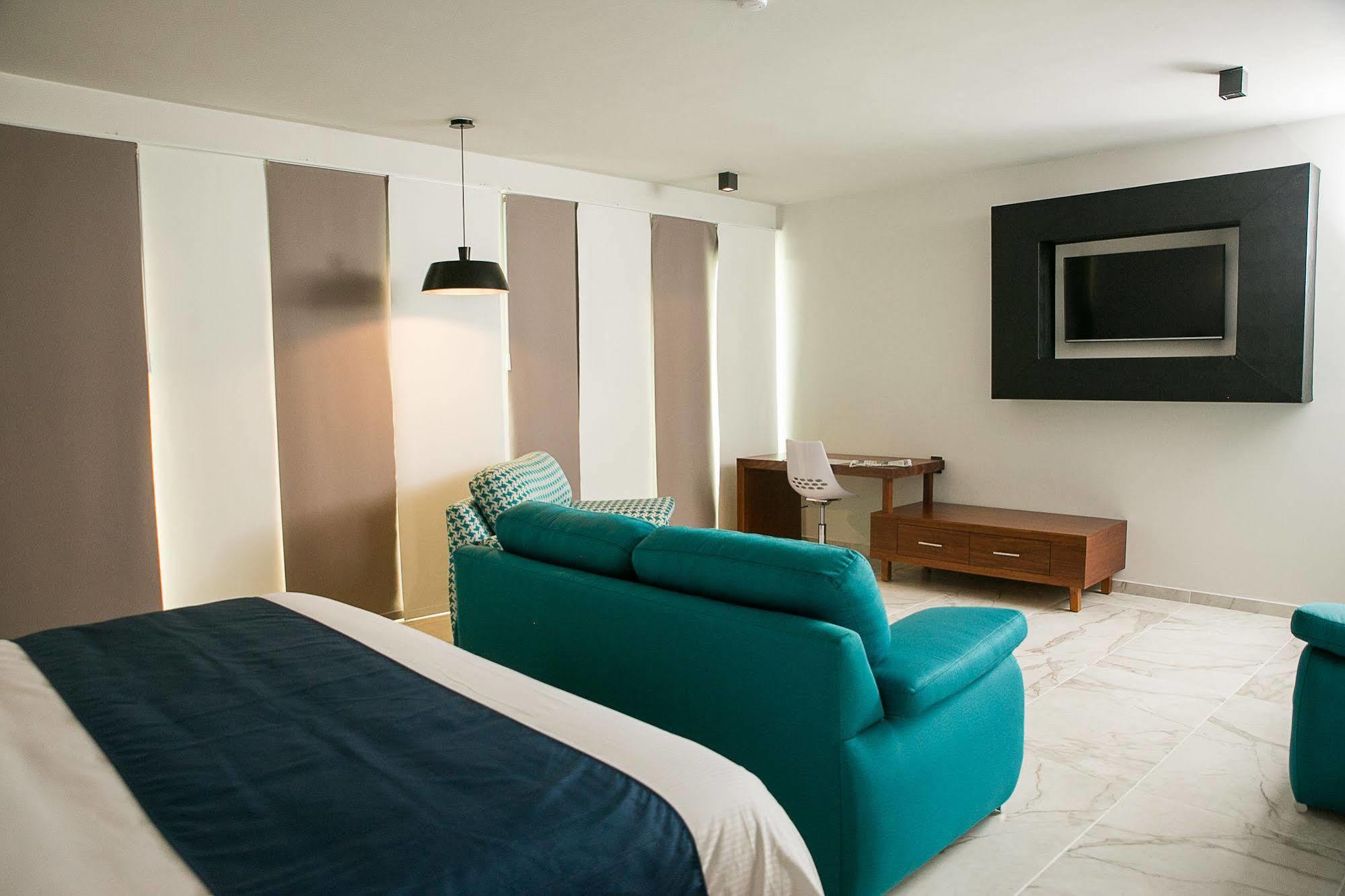 Hotel Aqua Spa & Resort มาร์ติเนซ เดอ ลา ทอเร ภายนอก รูปภาพ