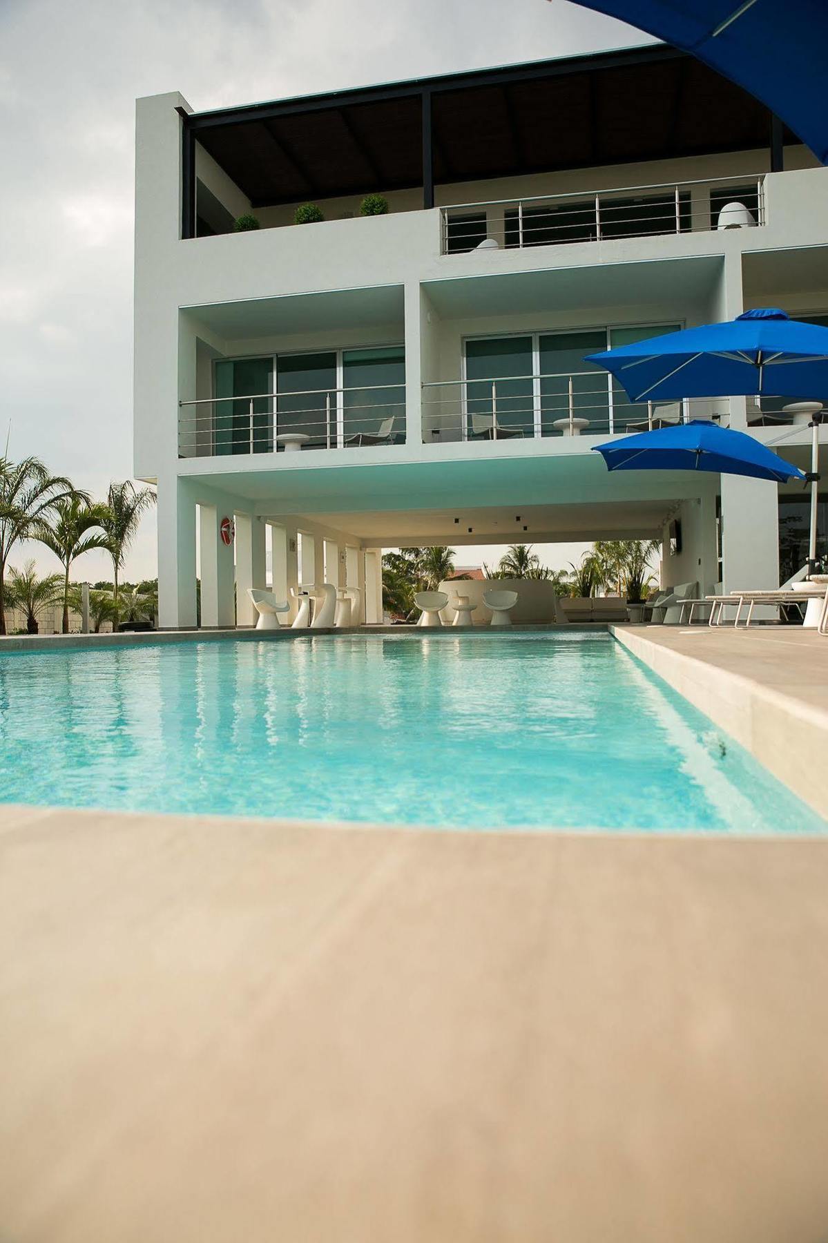 Hotel Aqua Spa & Resort มาร์ติเนซ เดอ ลา ทอเร ภายนอก รูปภาพ