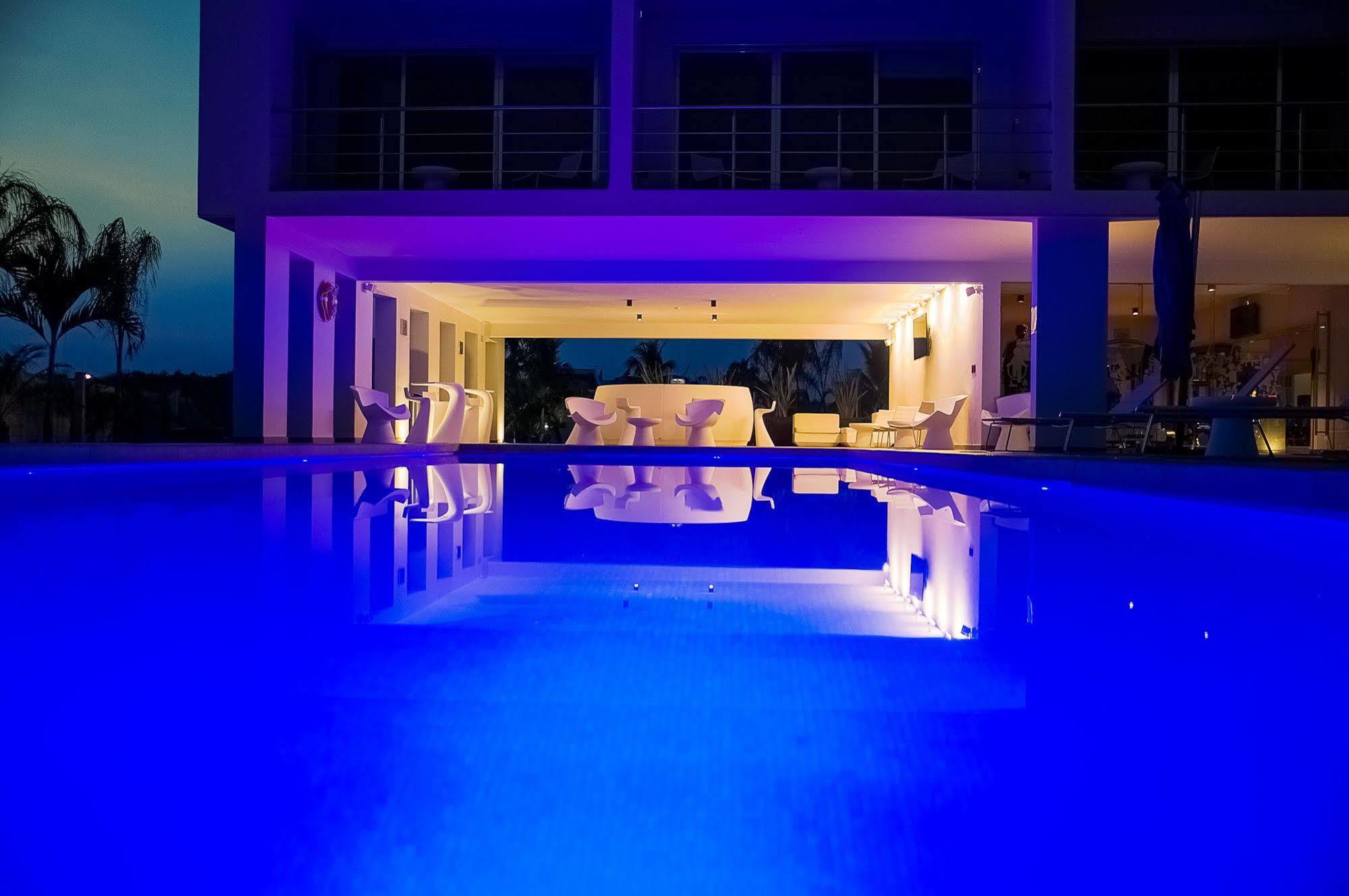 Hotel Aqua Spa & Resort มาร์ติเนซ เดอ ลา ทอเร ภายนอก รูปภาพ